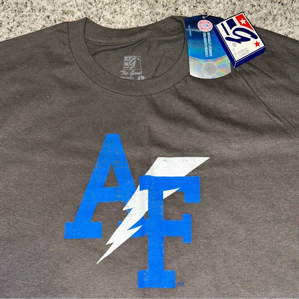 NWT The Game Gray Tee with Blue Graphic size L 100% cotton - Picture 2 of 4